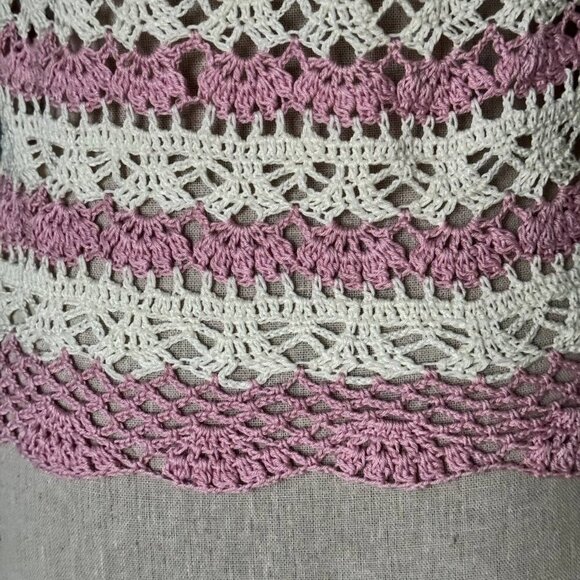 NWOT! Gorgeous Crochet Top in Pink and Cream - Size Small - Picture 7 of 9